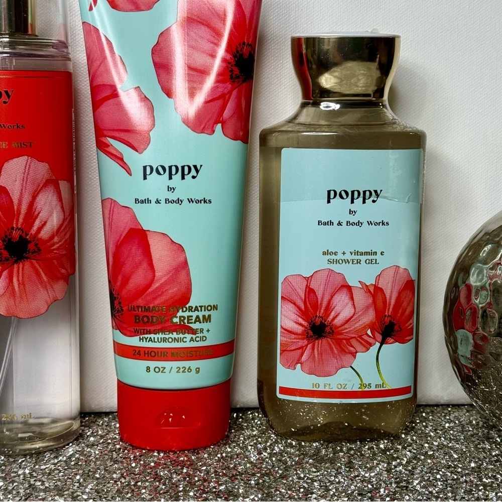 Bath & Body Works Poppy Gift Set Floral Scents Nwt - Picture 5 of 7